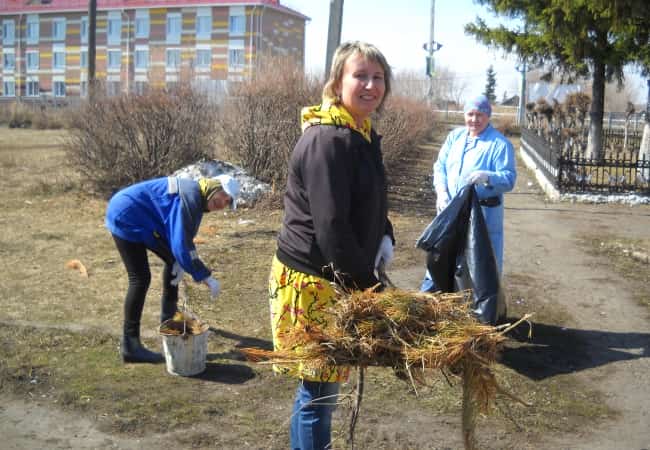 Работники культуры провели акцию #ЧистотаЭтоКрасиво