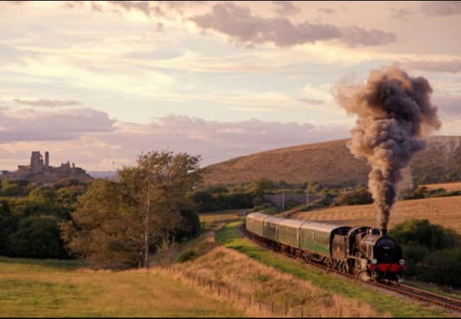 СОБЛЮДАЙТЕ ПРАВИЛА ПОВЕДЕНИЯ НА ЖЕЛЕЗНОДОРОЖНОМ ТРАНСПОРТЕ И ОБЪЕКТАХ ЕГО ИНФРАСТРУКТУРЫ!