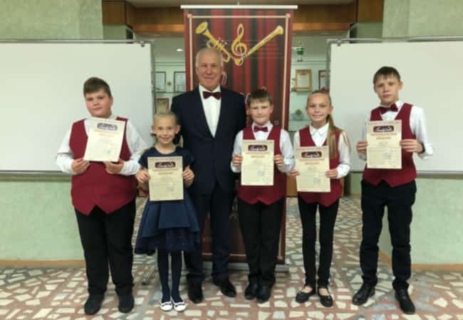 11-12 октября 2019 года  в г. Кургане состоялся  Международный конкурс исполнителей на духовых и ударных инструментах «Legni@Ottoni»