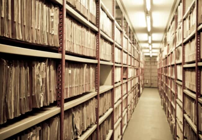 Историю хранят архивы: заказать копии архивных документов можно в МФЦ