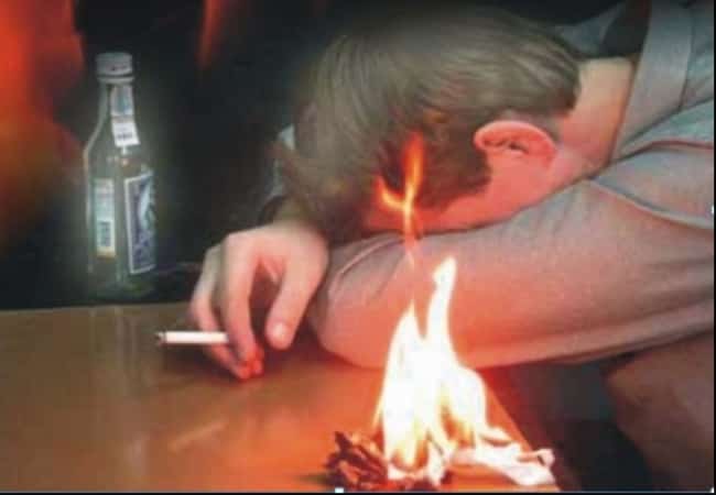 Курение в постели в нетрезвом состоянии — основная причина пожара