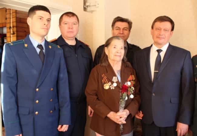 Продолжаем торжественные мероприятия по вручению медалей ветеранам ВОВ "75 лет Победы в Великой Отечественной Войне 1941-1945 гг. ''