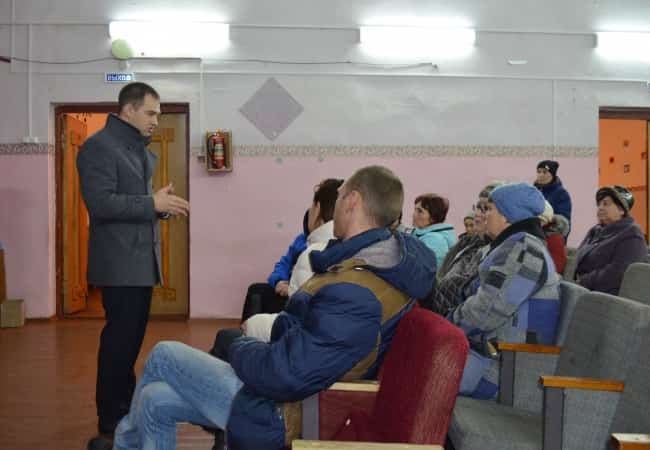 Глава района встретился с активом населения села Сычево