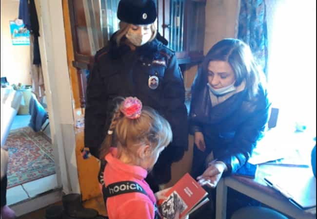 Представитель Общественного совета при ОМВД России по Кетовскому району Оксана Безносова приняла участие в «Едином дне профилактики» для несовершеннолетних и их родителей