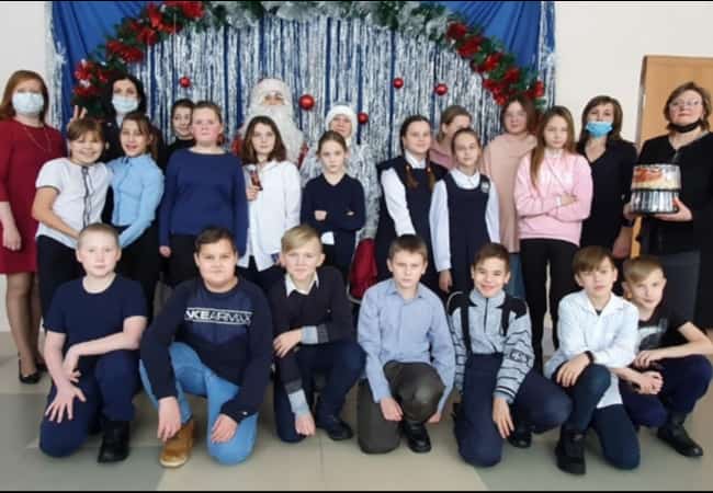 Сотрудники ОМВД России по Кетовскому району совместно с Общественным советом при ОМВД приняли участие в ежегодной Всероссийской акции профилактической направленности "Полицейский Дед Мороз"