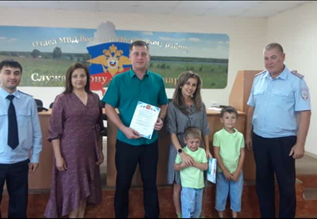 В ОМВД России по Кетовскому району состоялась торжественная церемония вручения паспортов гражданина РФ