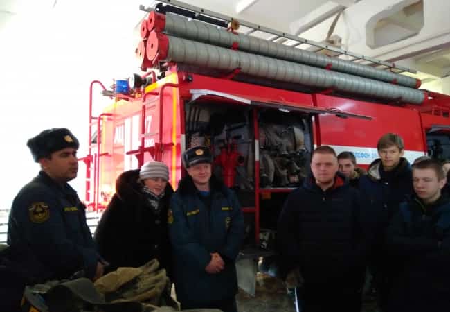 25 января учащиеся 9 класса Кетовской СОШ посетили профориентационную экскурсию в ПСЧ №27 по охране Кетовского района