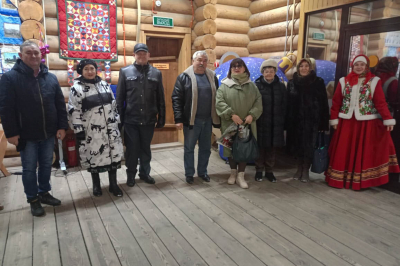 Новогодним подарком для членов Общественной платы города стала интересная экскурсия по городу