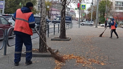 Дорожные службы города следят за состоянием улично-дорожной сети Кургана