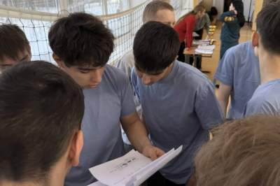 Молодецкие забавы: школьники города соревновались в военно-спортивной игре