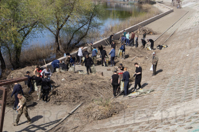 Курганцы выходят на субботники, чтобы навести в городе порядок после паводка