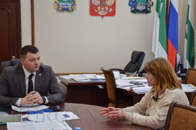 Временно исполняющий полномочия главы города Кургана Антон Науменко провел личный приём граждан