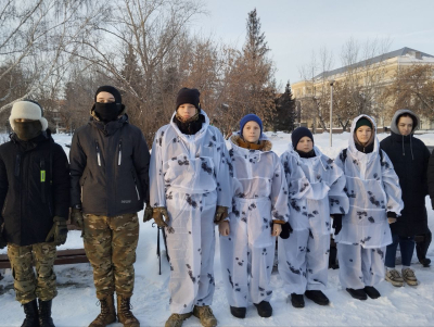 Наследники победителей прошли лесными тропами