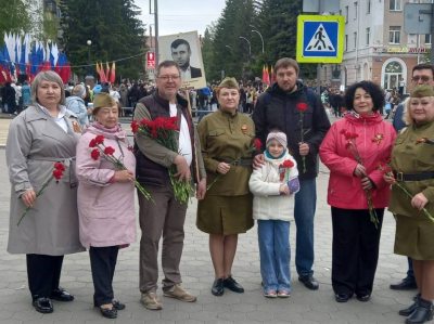 В день Великой Победы члены Общественной палаты города возложили цветы к Вечному огню