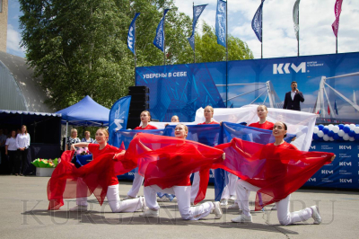 Глава города Кургана Антон Науменко поздравил ЗАО «Курганстальмост» с 46-летием