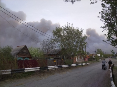 В Кургане тушат ландшафтный пожар