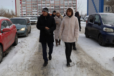 В Кургане продолжаются субботние объезды по уборке дворов