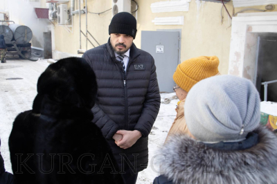 Директор департамента жилищно-коммунального хозяйства Роман Медведев выехал на ряд проблемных адресов