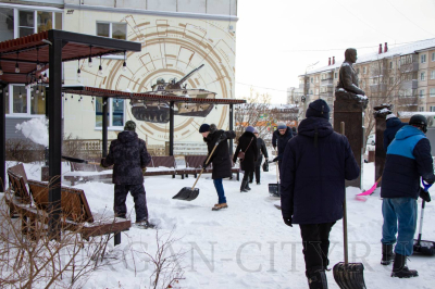 По итогам совместного рабочего выезда с заместителями губернатора на очистку города от снега привлечены дополнительные ресурсы