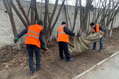 Все выходные продолжалась уборка улично-дорожной сети областного центра