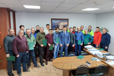 Курганских дорожников поблагодарили за помощь городу во время паводка