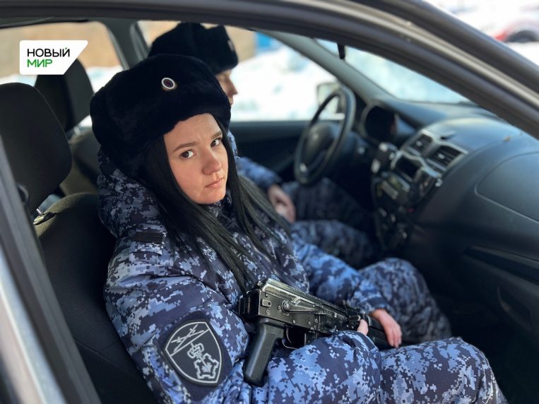 Курганские девушки выбирают мужские профессии: служат в силовых структурах