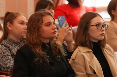 Молодым педагогам Кургана окажут поддержку и создадут условия для профессионального роста