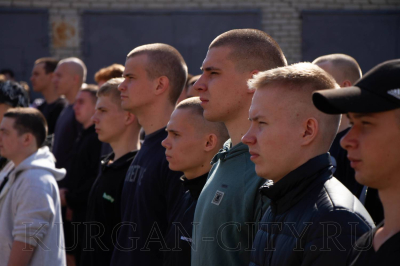 Курганские новобранцы отправились служить в рядах российской армии