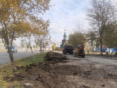 В курганских микрорайонах и в центре города продолжается ремонт дорог