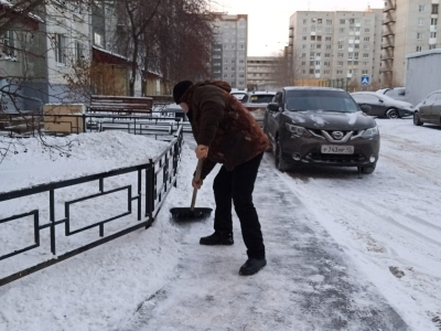 Уборка дворовых территорий остаётся на контроле департамента ЖКХ