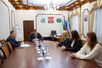 Глава Кургана Антон Науменко: «Молодые талантливые специалисты в муниципалитете нужны»