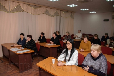 Глава города Кургана Елена Ситникова обсудила с председателями городских ТОСов вопросы работы общественного транспорта