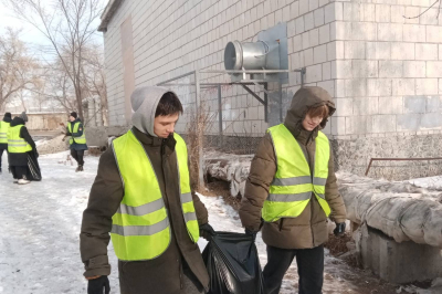Трудовые отряды первой смены работали на уборке общественных территорий