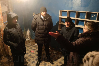 Директор Департамента ЖКХ Роман Медведев встретился с жильцами дома № 11а по проспекту Машиностроителей
