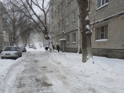 Контроль за уборкой дворов продолжается