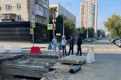 Продолжается капитальный ремонт теплосетей на улице Максима Горького