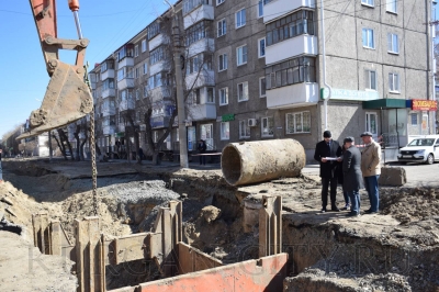 В Кургане продолжаются работы по беспрецедентной замене коммунальных сетей