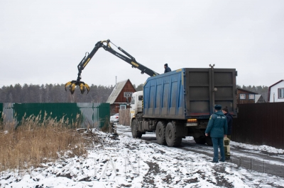 «Курган без пожаров». В курганских садоводствах в рамках подготовки к пожароопасному сезону проводят субботники