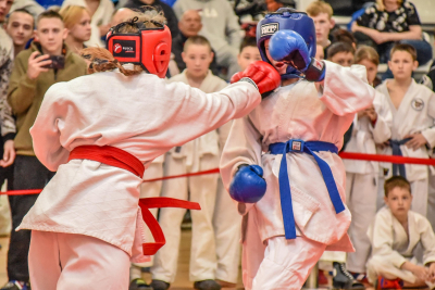 Сильнейшие курганские рукопашники соревновались в мастерстве и силе