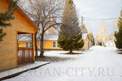 Глава города Кургана Антон Науменко проверил благоустройство и встретился с жителями Заозерного и Рябково