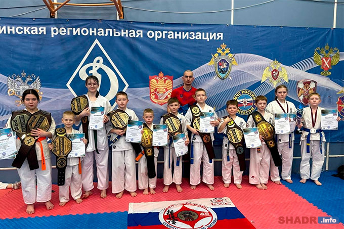 «Воин киокусин»: шадринские каратисты завоевали 10 золотых медалей на соревнованиях УрФО