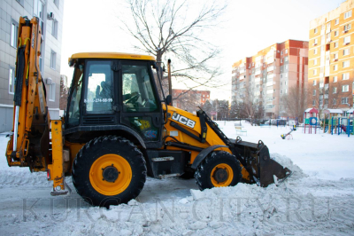 Уборка снега продолжается