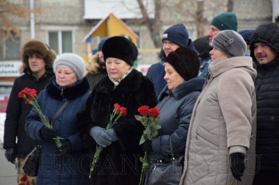 Курганцы почтили память воинов, погибших на Северном Кавказе
