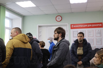Курганцы  сдают кровь для пострадавших во время теракта в 
