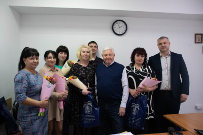 Женщин - водителей автобусов поздравили с наступающим весенним праздником