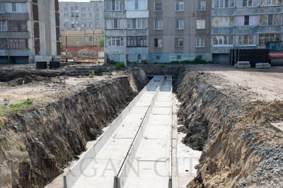 Продолжается капитальный ремонт участка магистральной теплосети на улице Максима Горького