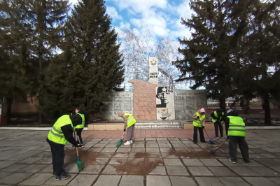 В Кургане закончилась вторая трудовая смена акции «Я люблю Курган! – Трудовые отряды»