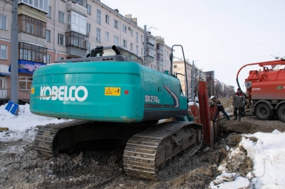 Глава города Елена Ситникова провела выездное совещание по ремонту сетей на улицах К. Мяготина и Дзержинского