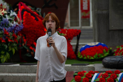 «Поэты 41-го, поэты о 41-М». Юные курганцы читали стихи о войне