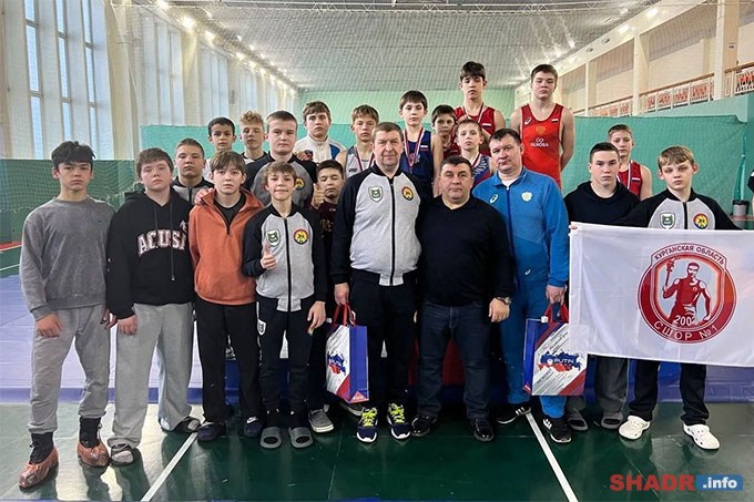 Шадринские борцы привезли 4 медали со всероссийского турнира